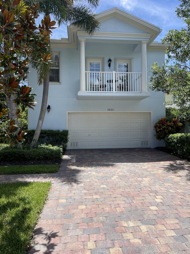 Building Photo - 1833 Dakota Dr Unit Retreat