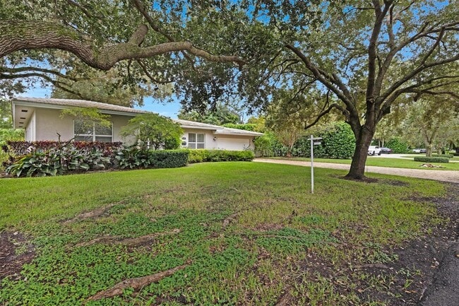 Photo - 1246 Algardi Ave