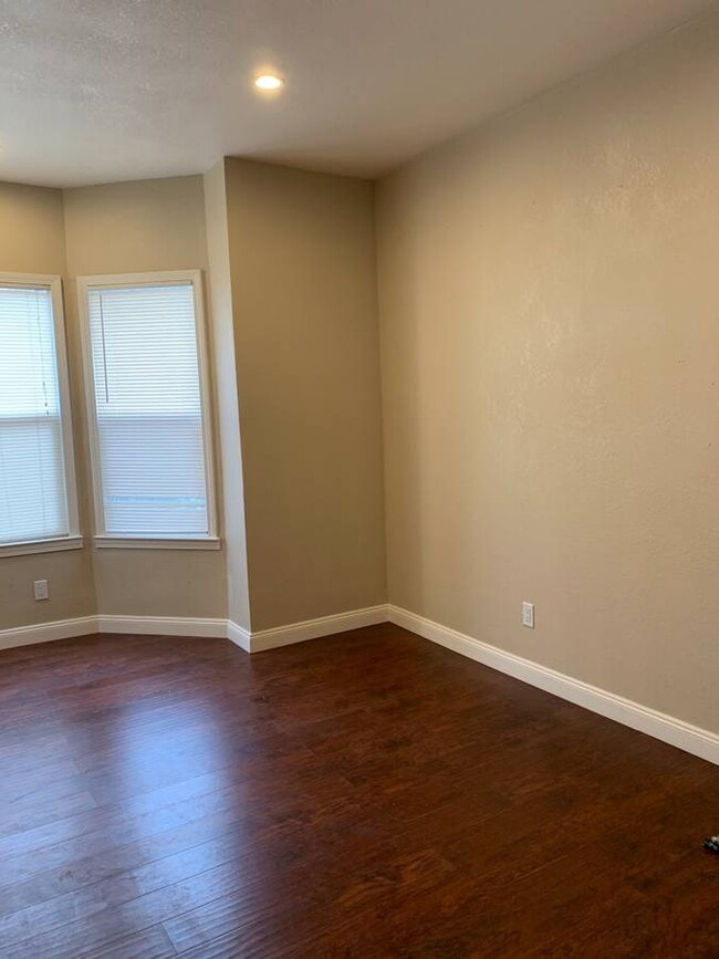 Photo - 1091 59th St Unit 2