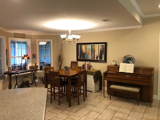 Photo - 8705 Stonewall St