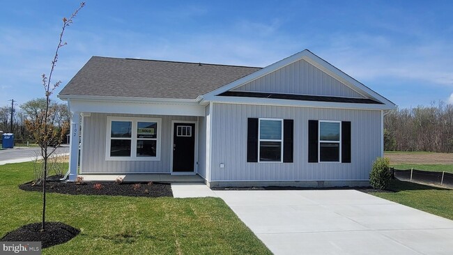 Photo - 102 Sycamore Ln