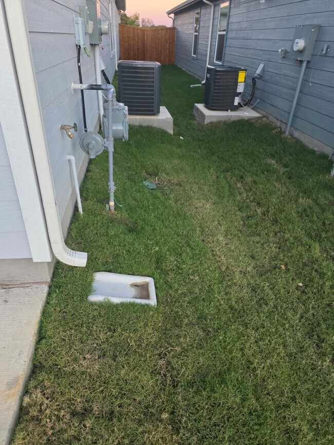 Photo - 3040 Burmese St