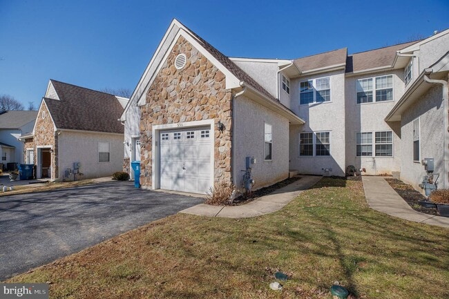 Photo - 556 Cork Cir Townhome