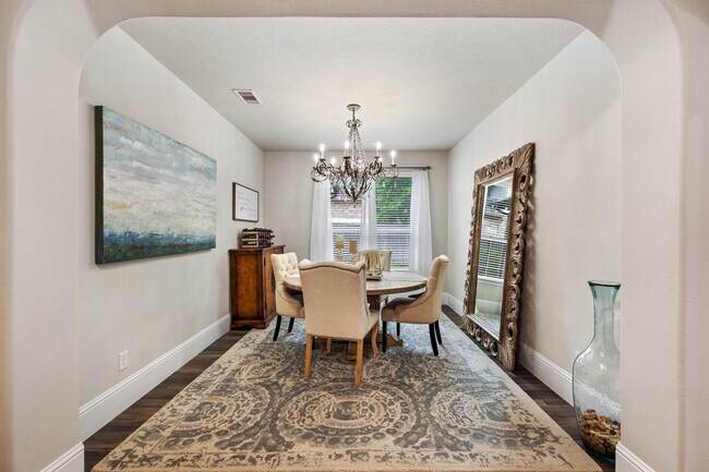 Photo - 19 Cohasset Pl