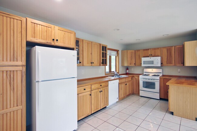 Photo - 290 Folino Dr