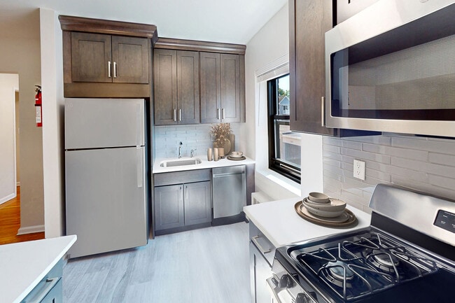 Photo - Franklin Manor