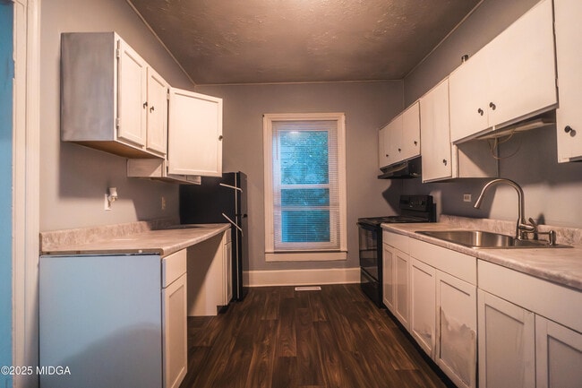 Photo - 3440 Brookdale Ave