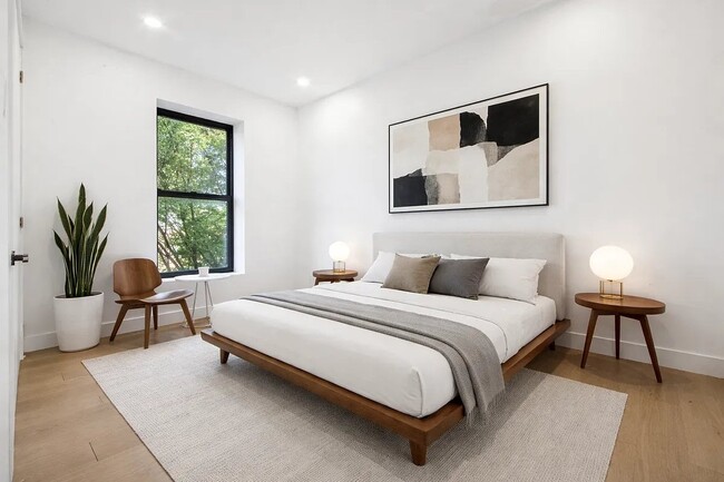 Photo - 704 Eighth Avenue Unidad 3F