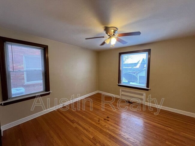 Photo - 5834 Nottingham Ave Unit 1e