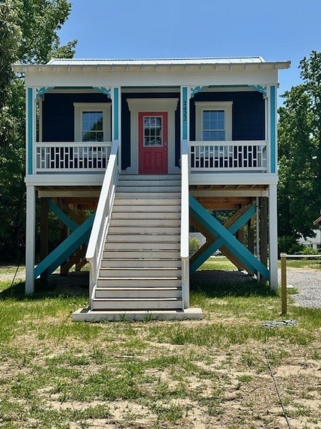 1 Bedroom New Construction Home Close to S... - 1 Bedroom New Construction Home Close to S...