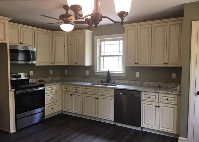 Photo - 255 Sterling Way