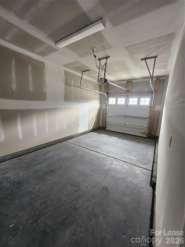 Photo - 7150 Bentz St