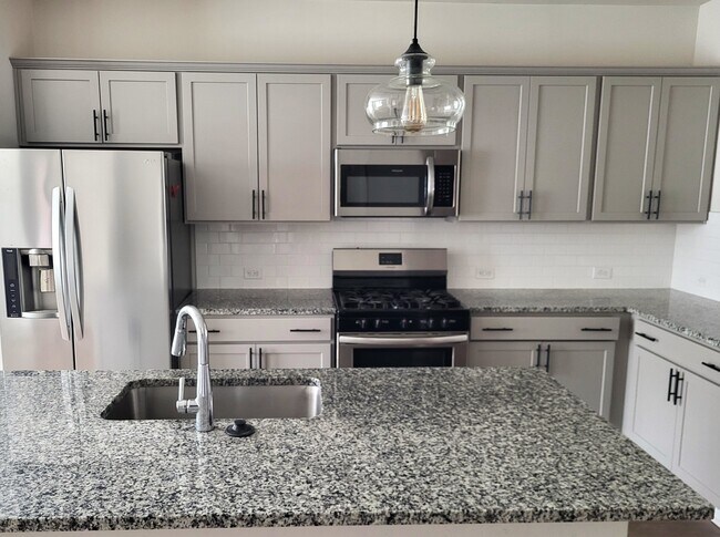 Photo - 861 S Franklin St