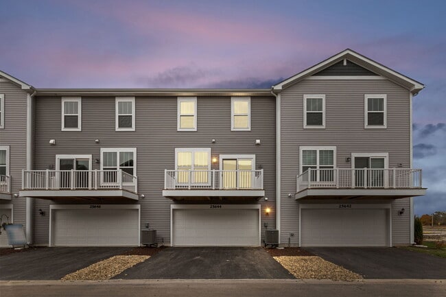 Photo - 25644 W Yorkshire Dr