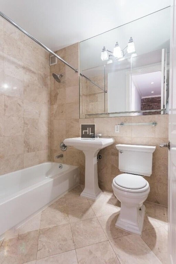 Photo - East 1st Street Unit 01R