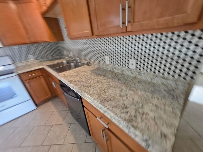 Photo - 2041 Fairplay St