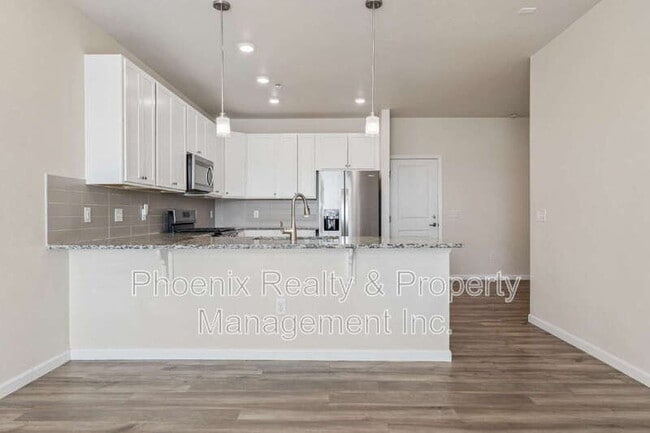 Photo - 192 Ambrose St