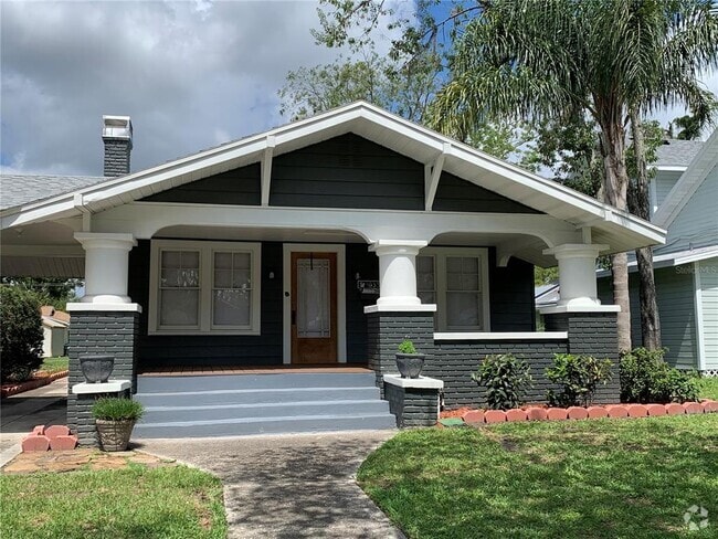 Building Photo - 1033 South Blvd Rental