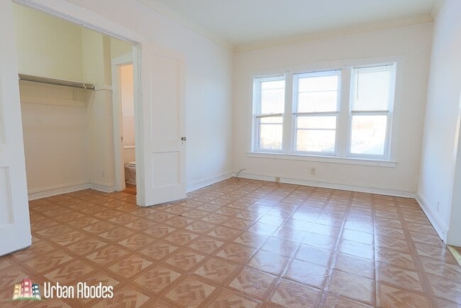 Photo - 2234 W Wilson Ave Unit J00W