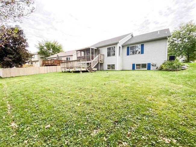 Photo - 1217 Glacier Hill Dr