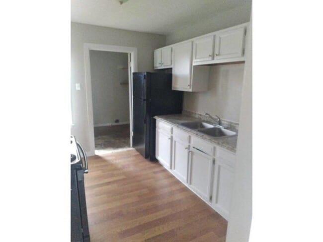 Photo - 1183 NW Ozmun Ave