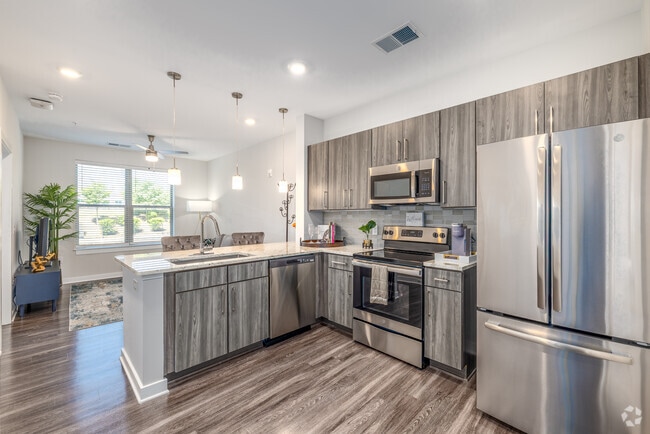 A1 1BR, 1BA - 598SF - Kitchen
