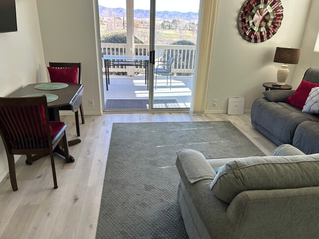 Photo - 799 N San Carlos Dr Unidad QUAINT COTTAGE