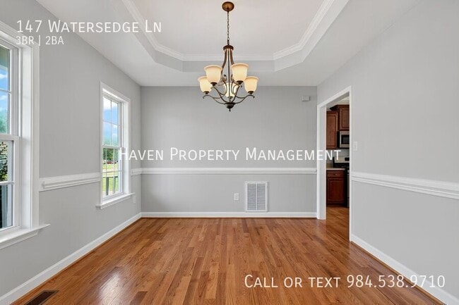 Photo - 147 Watersedge Ln