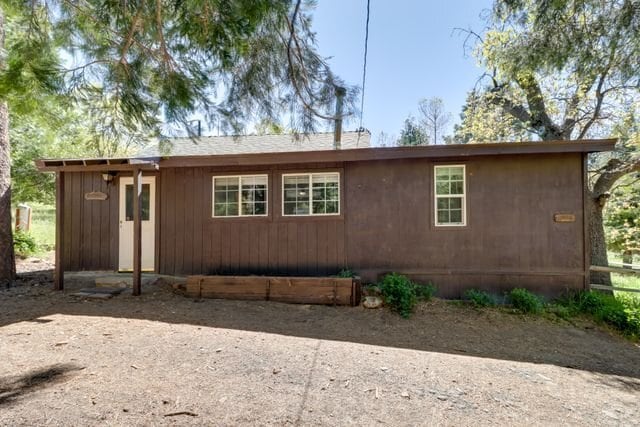 10545 Sunrise Hwy