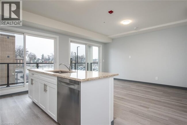Photo - 10 Queen St Unit 202