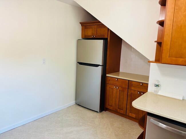 Photo - 75 Elm Ave