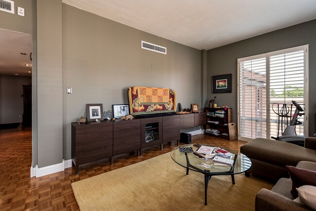 Photo - 1400 Kenesaw Ave Unit Hamilton House 13A