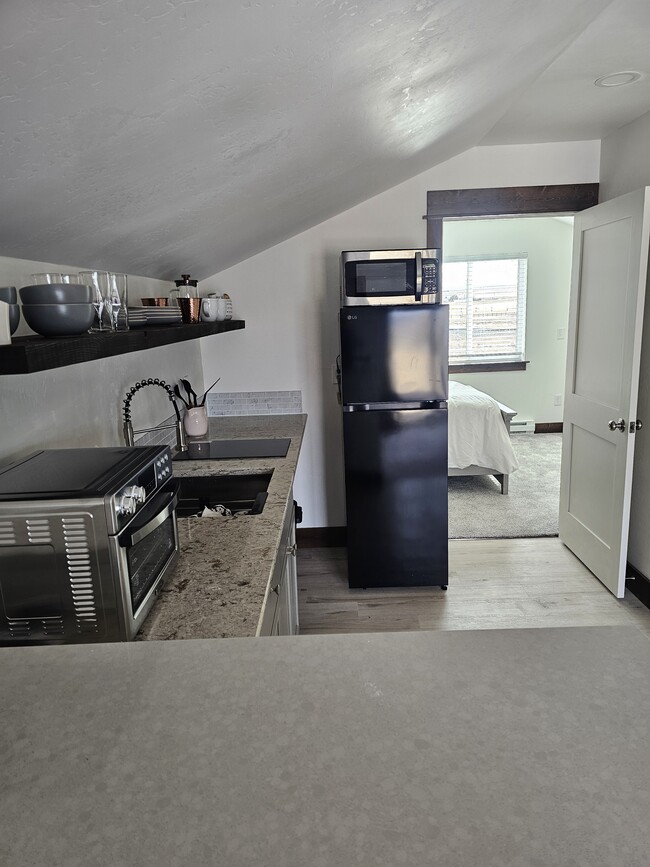 Photo - 720 Farmall Ln