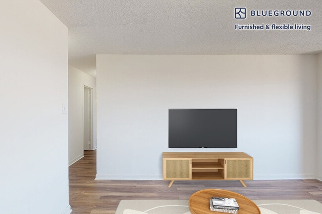 Photo - 2251 Pimmit Dr Unidad FL2-ID6807A