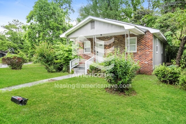 Photo - 2430 Stark St