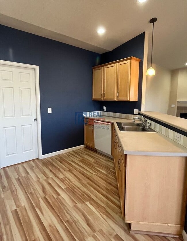 Photo - 2302 Owens Ave Unit 203