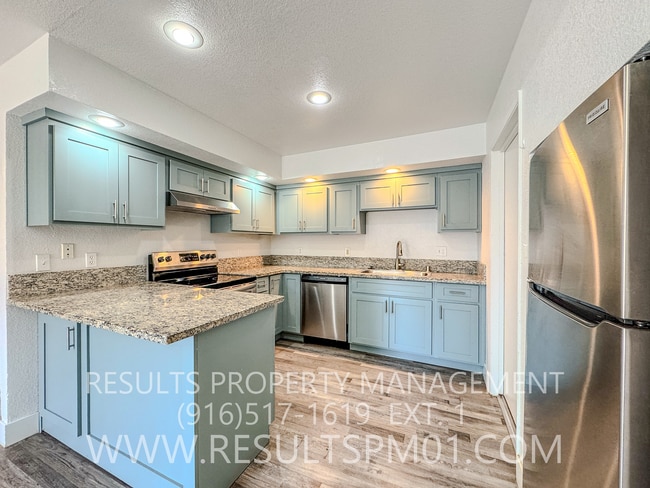 Building Photo - Charming 2 Bed 2 Bath Duplex Rental