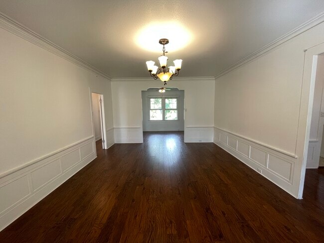 Photo - 2610 Lowrey Ave