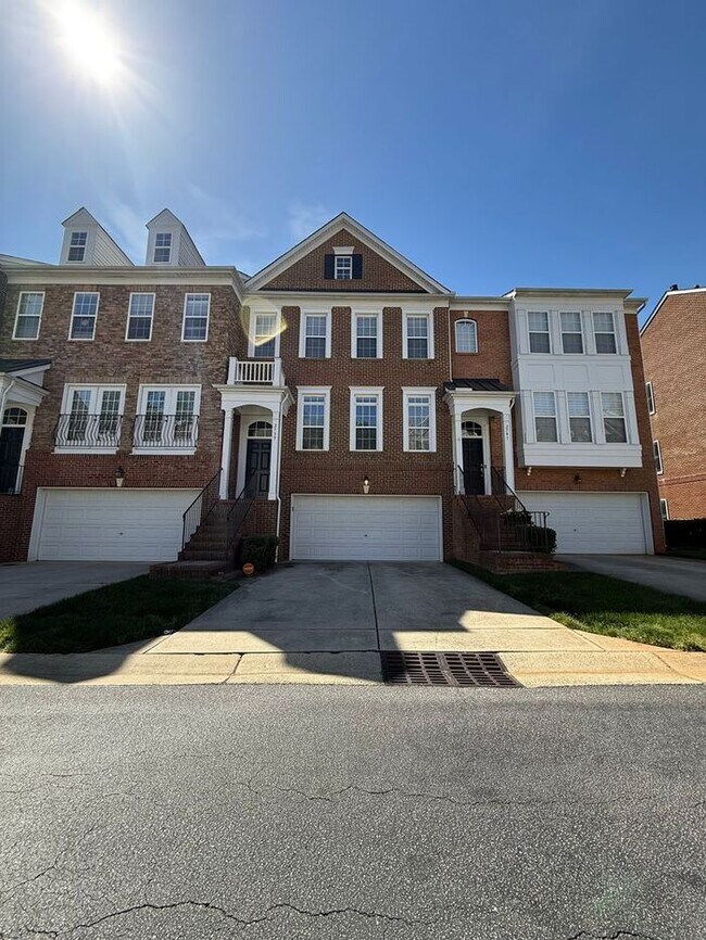 Photo - Prime Raleigh Location Near Crabtree & Downtown – Stunning 3BR Townhome