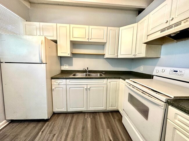 Photo - 527 48th St Unit 1