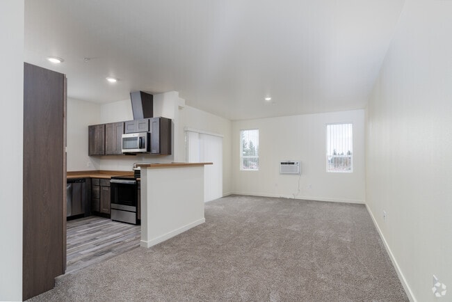 3BR, 2BA - 1278SF