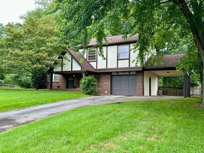 Building Photo - 1812 Sedgewick Dr Rental