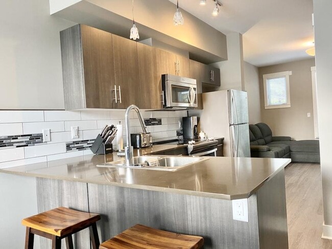 Photo - 2 bedroom in Kitimat BC V8C 2N9