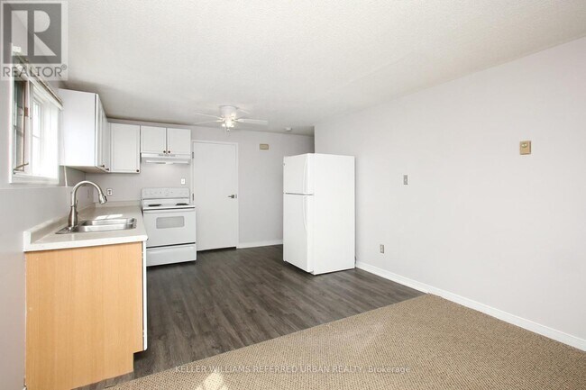 Photo - 42 Tecumseh Ave Unité 2