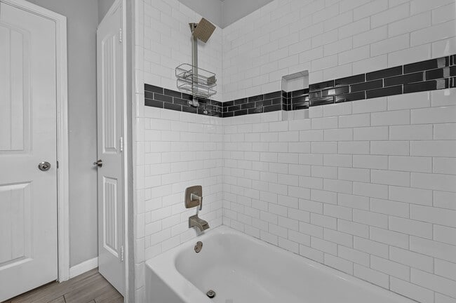 Photo - 6705 Sherwood Dr