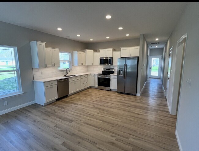 Photo - 2324 W Maple St Unit 2324B