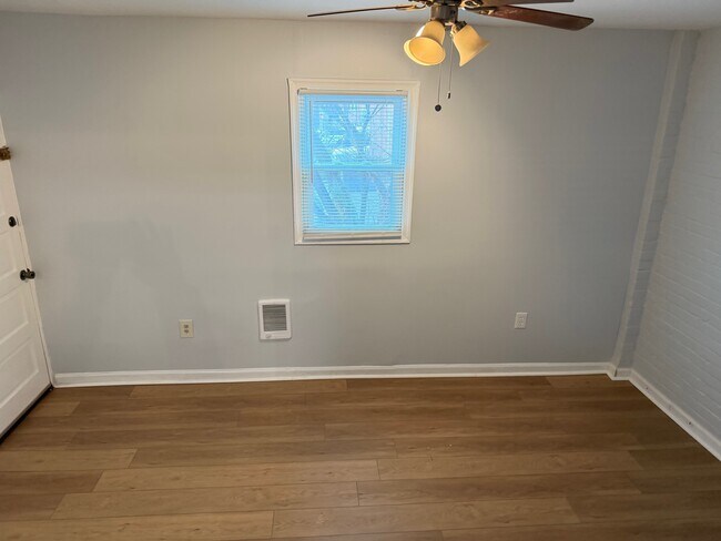 Photo - 3008 Nelson Pl SE Unit #3