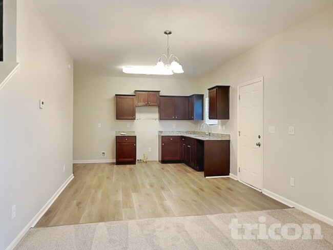 Photo - 1081 Sutherland Dr