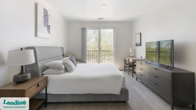 Photo - 2323 N 150th Dr Unidad A-2014.1405331