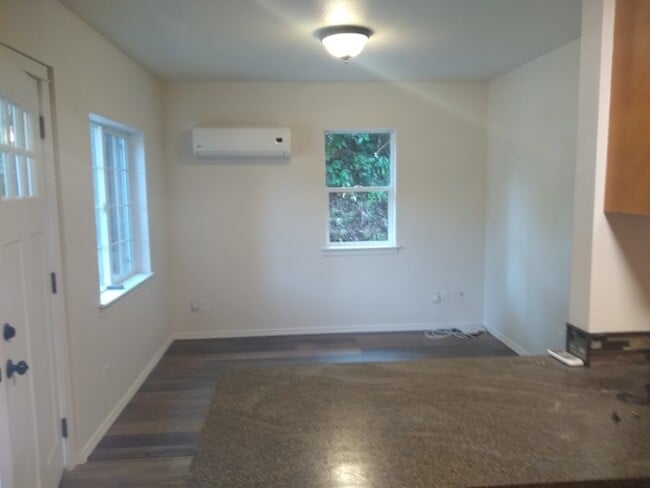 Photo - 2814 S 138th St